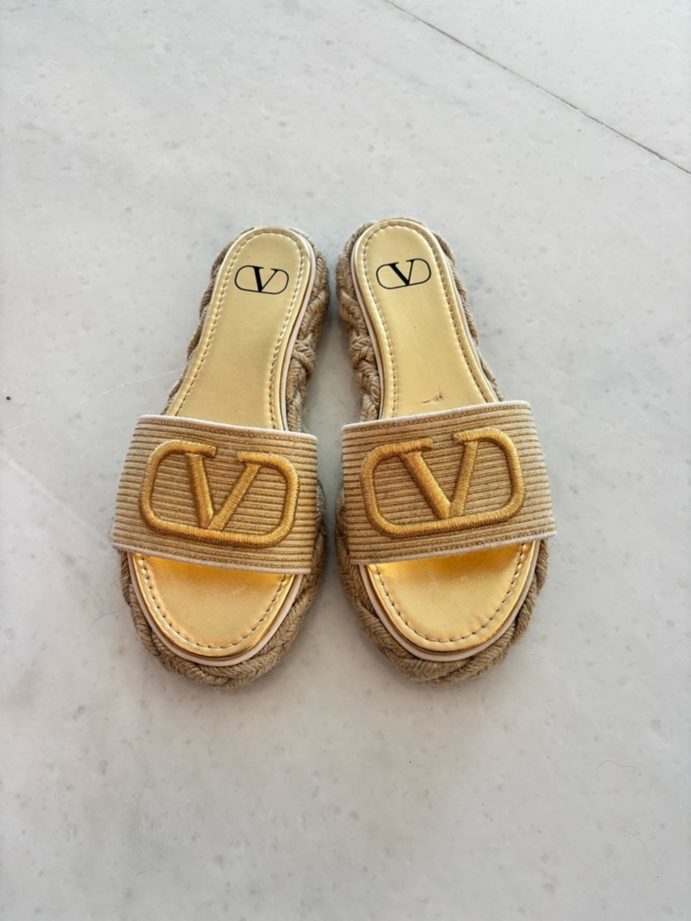 Valentino Beige Raffia Escape V logo Espadrille Flats